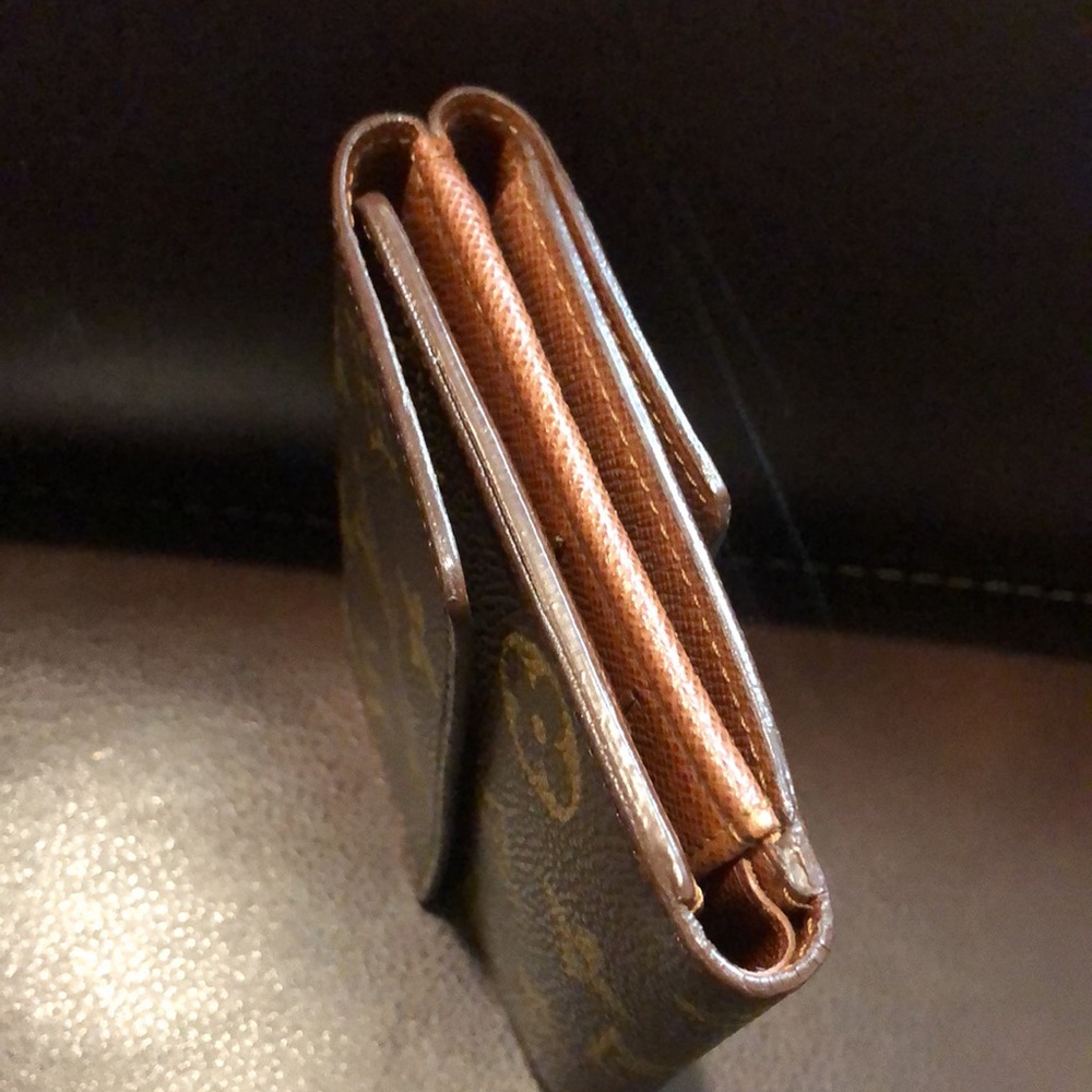 LOUIS VUITTON Monogramed Vintage Wallet Authentic TH0020 - Picture 13 of 16